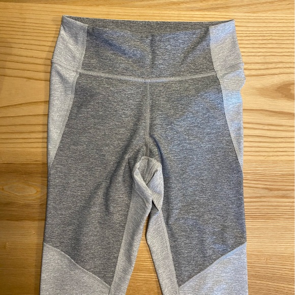 EUC OUTDOOR VOICES TWO-TONE LEGGINGS -gray - size SMALL - Picture 4 of 4
